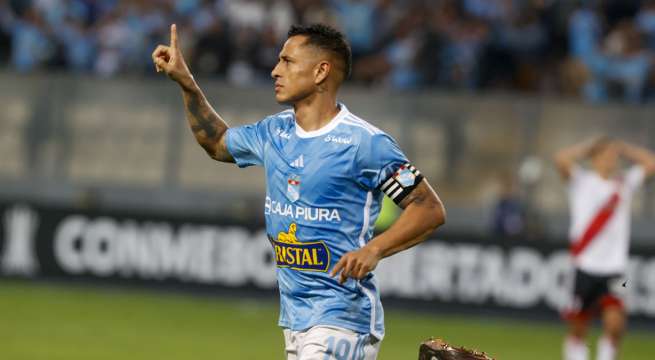 Yoshimar Yotún hizo divisiones menores en Sporting Cristal.