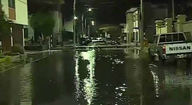 Mar se desborda y alarma a vecinos de Chucuito y La Punta