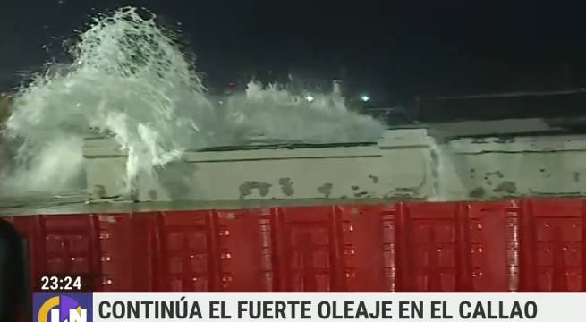 Continúa el fuerte oleaje en el Callao