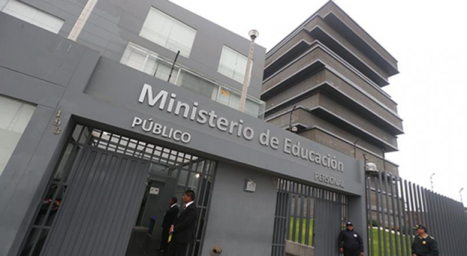 FACHADA MINISTERIO DE EDUCACIÓN 2