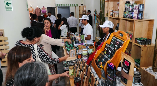 Inauguran Biblioteca Ambiental y ecoferia 'Madre Tierra'