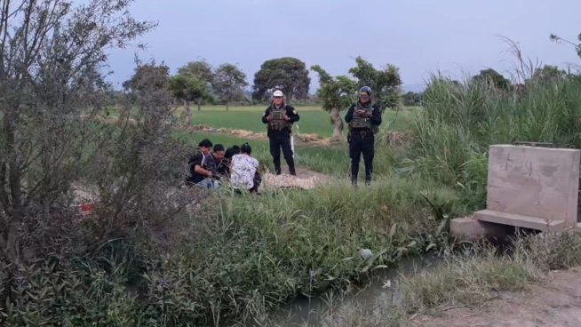 Dos niños mueren electrocutados tras bañarse en acequia de Chiclayo 