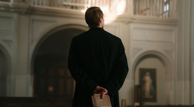 Detienen a sacerdote por vender viagra de manera ilegal