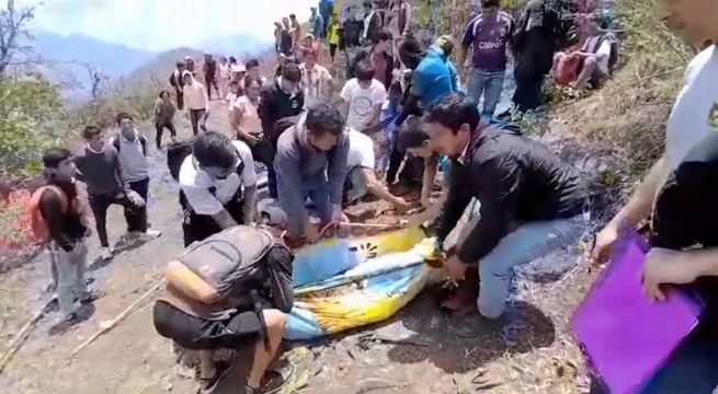 Tragedia en Cajamarca: camioneta cae al precipicio y deja tres muertos