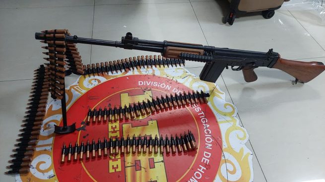 Policía incauta diez armas de largo alcance vinculadas a 'Los Tiguerones del Ecuador'