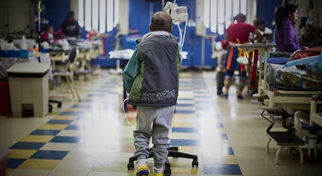 Niño es el primer paciente curado de un severo tipo de cáncer infantil, ¿se podría aplicar ese tratamiento en Perú?