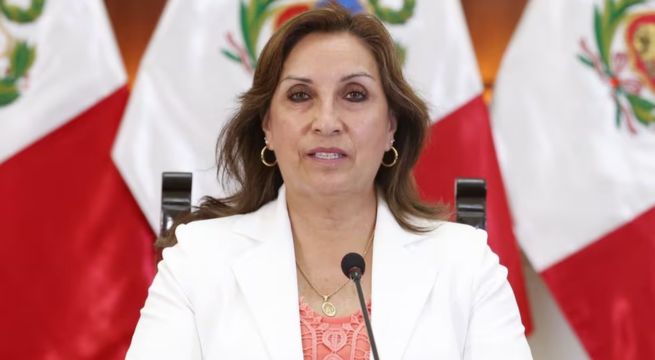 Dina Boluarte y las llamativas joyas que usa aparte de sus relojes Rolex