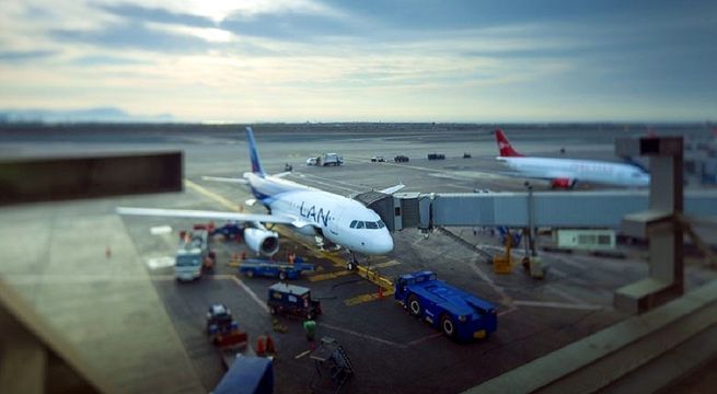 ¿Cuál es el vuelo nacional más corto dentro del Perú?