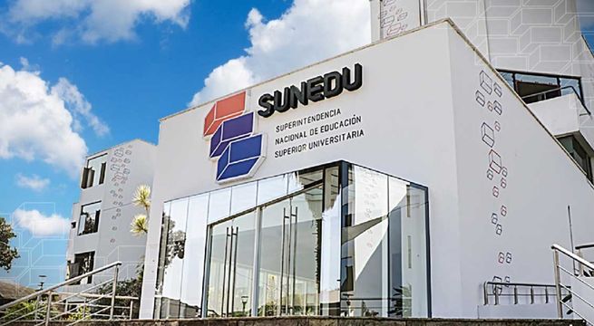 Qué dijeron las universidades sobre la prohibición de clases virtuales de Sunedu