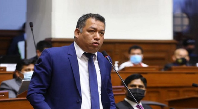 Extrabajador de Darwin Espinoza detalló cómo trabajaban para recolectar firmas para inscribir su partido