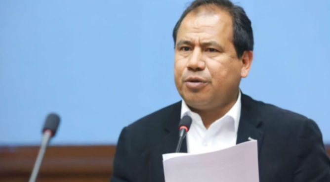 Caso 'Mochasueldo': Subcomisión admite denuncia contra congresista Edgar Tello