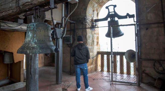 España: muere de un 'campanazo' en plena celebración religiosa