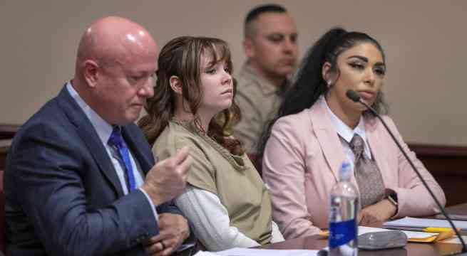 Condenan a 18 meses de cárcel por homicido involuntario a responsable de armas de película 'Rust'