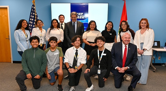 Llega a Perú la versión en español de Cat Park: un juego educativo para combatir la desinformación