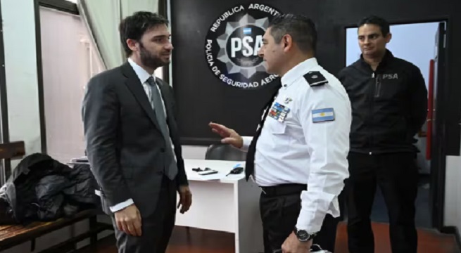 Evacuaron avión por amenaza de bomba en Argentina