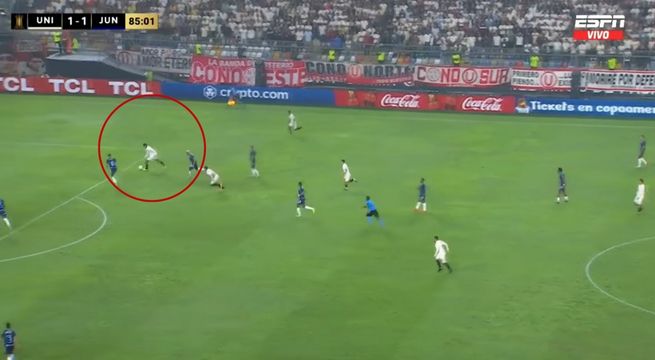 El fallo de Olivares: así desperdició el 2-1 para la 'U' sobre Junior | VIDEO