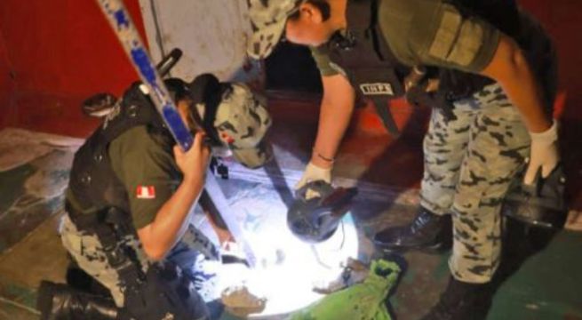 Incautan envoltorios de droga, celulares y cuchillos en megaoperativo en penales | VIDEO