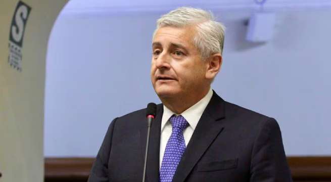 Juan Carlos Lizarzaburu renuncia a Fuerza Popular