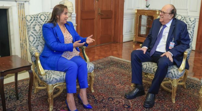 Dina Boluarte sostuvo una reunión con Julio Velarde, presidente del BCRP