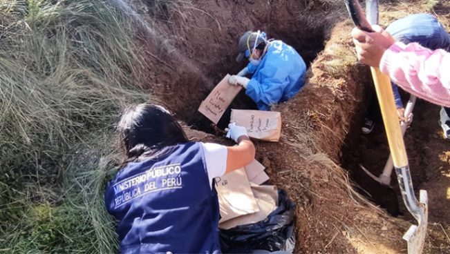 Fiscalía Especializada en Derechos Humanos recupera los restos de 11 personas en Putis, Ayacucho
