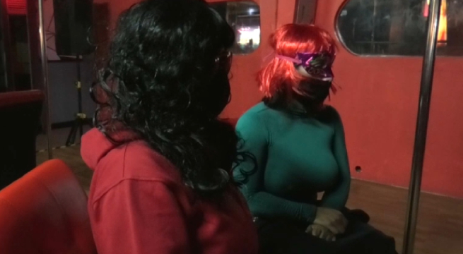 Problema sin solución: trabajadoras sexuales están a merced de mafias tras cierre de locales seguros