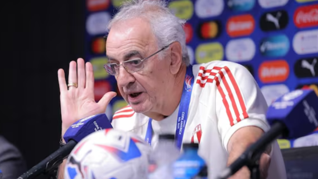 Jorge Fossati regresó a Lima tras la Copa América y ofrecerá conferencia de prensa