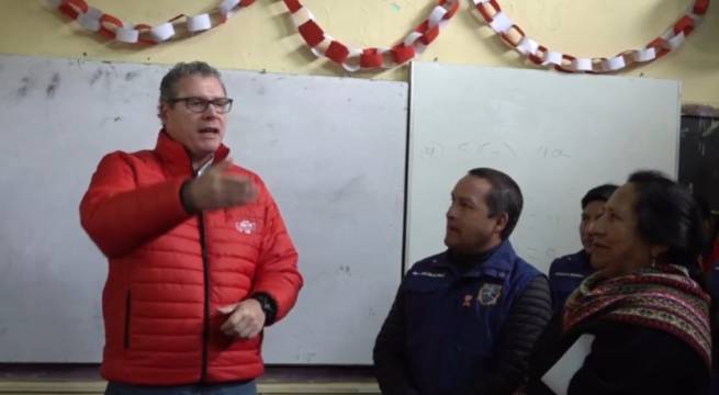 Ministro Morgan Quero anuncia mejoras en educación y deportes para Abancay