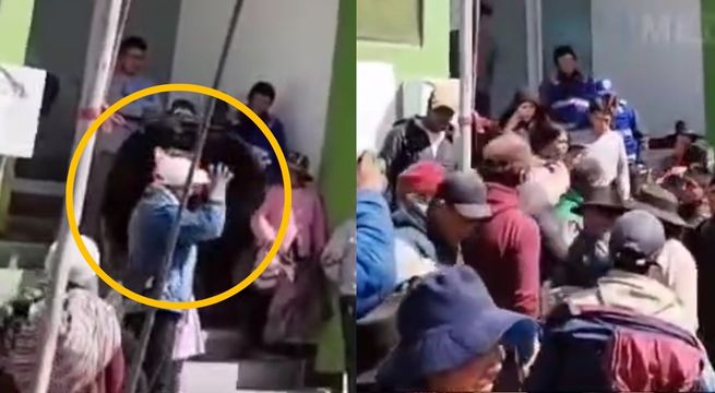 Manifestantes obligan a alcalde a usar falda | VIDEO