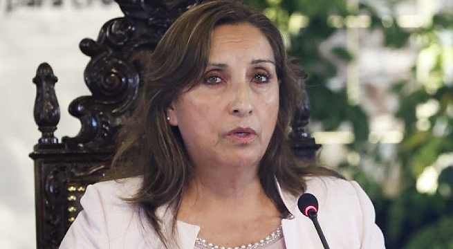 Inician investigación contra Dina Boluarte por presunto abandono de cargo