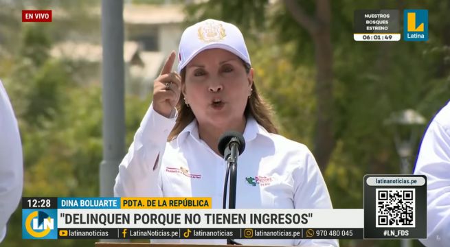 Presidenta Dina Boluarte: 