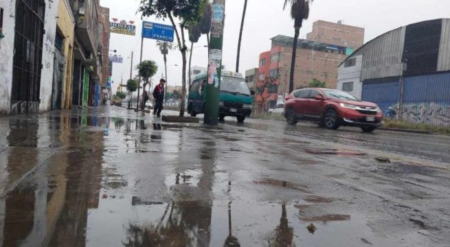 Fuertes lluvias se registraron en Lima y Callao desde la madrugada