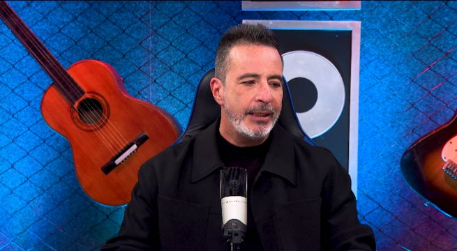 Carlos Carlín y la vez que su profesor de Educación Física lo obligó a desnudarse en clase