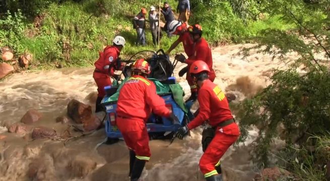 Mototaxista muere arrastrado por río en la ruta Luricocha-Huanta | VIDEO