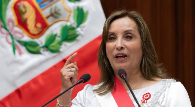 Dina Boluarte asegura que fue sometida a una intervención quirúrgica para tratar rinitis crónica