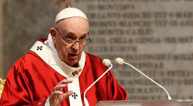 El papa Francisco supera la fase crítica tras dos semanas hospitalizado