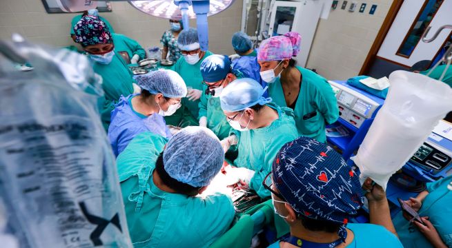 Paciente conmueve al agradecer en lenguaje de señas tras recibir un trasplante de riñón