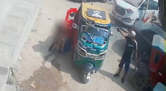 Pareja de esposos fue baleada por conductor de mototaxi en la puerta de su casa