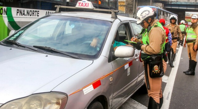 Estado de emergencia: ¿Qué pasa si eres detenido sin documentos en físico?