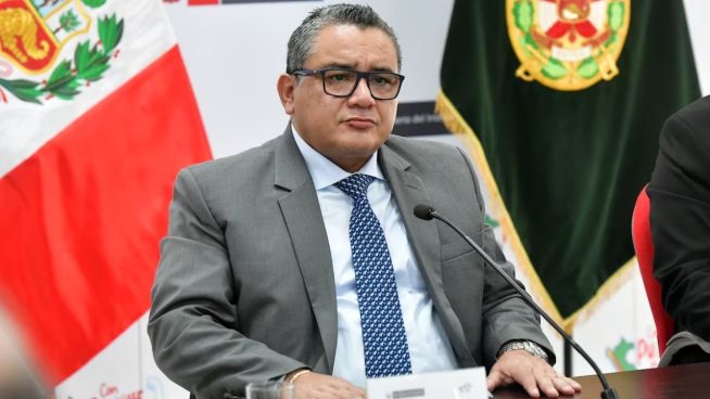 Juan José Santiváñez: PJ rechaza pedido fiscal de impedimento de salida del país