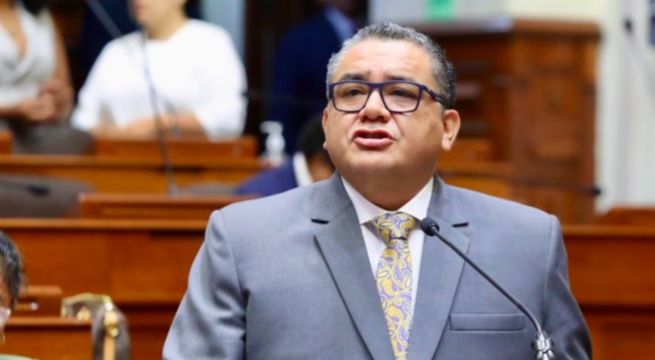 Congreso censura a ministro del Interior, Juan José Santiváñez