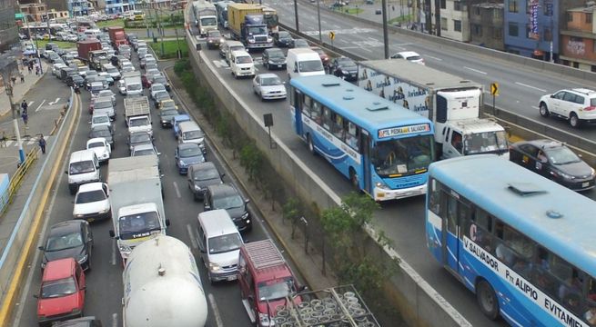 Anuncian paro de transportistas tras muerte de chofer de 
