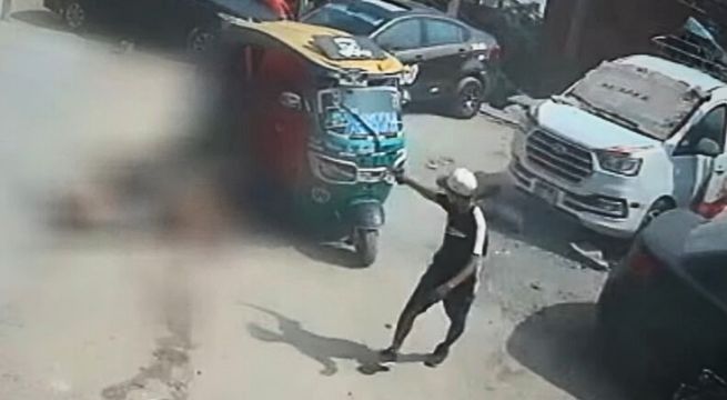 Comerciante muere tras recibir un disparo en la cabeza frente a su casa | VIDEO