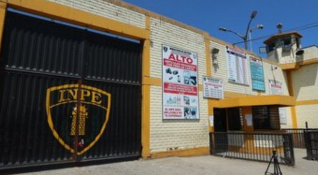 Tres agentes del INPE detenidos tras fuga de reo en penal de Lurigancho