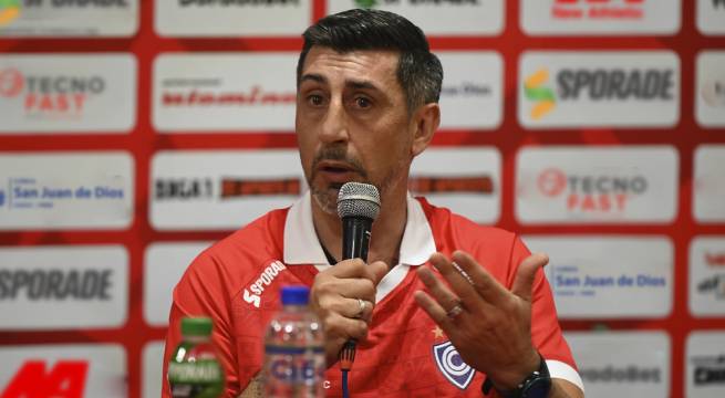 Cristian Díaz dejaría Cienciano tras malos resultados en la Liga 1 2025