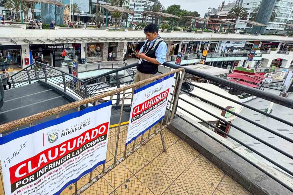 Centros comerciales rechazan cierre de Larcomar y arremeten contra Alcalde de Miraflores