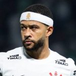 Memphis Depay advierte a Corinthians de rescindir su contrato por millonaria deuda
