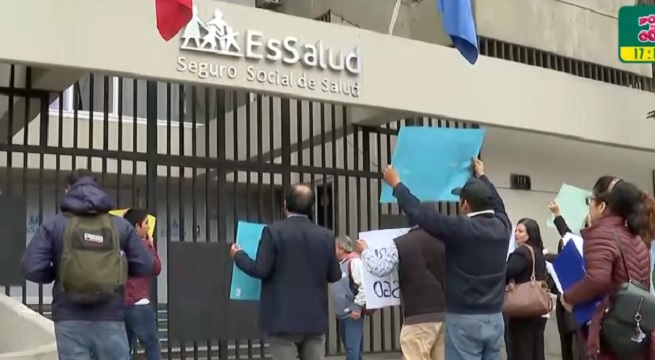 EsSalud arrastra millonaria deuda desde la pandemia y pone en riesgo atención de pacientes y asegurados
