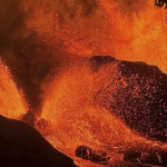 Hawái: El volcán Kilauea entra en erupción y expulsa lava a 300 metros de altura