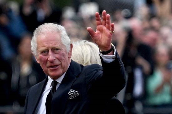 El rey Carlos III saludó al Perú por Fiestas Patrias