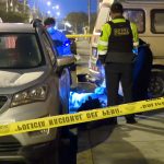 Asesinan a hombre de 30 balazos al bajar de un taxi en Chorrillos